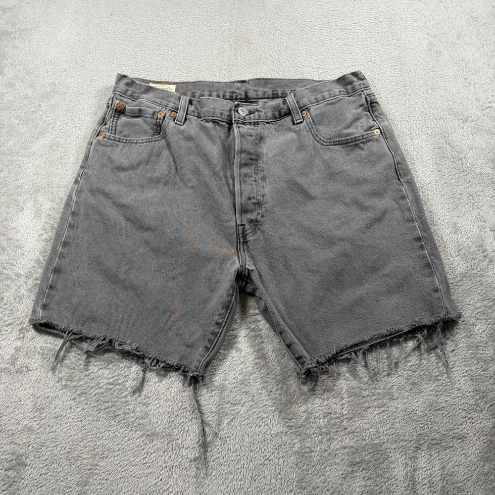 Levis Premium 501 93' Denim Shorts Mens 36 Grey Cut Off Raw Hem Button Fly